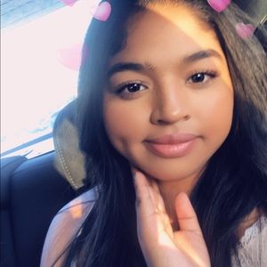 Meet your Posher, Sabrina